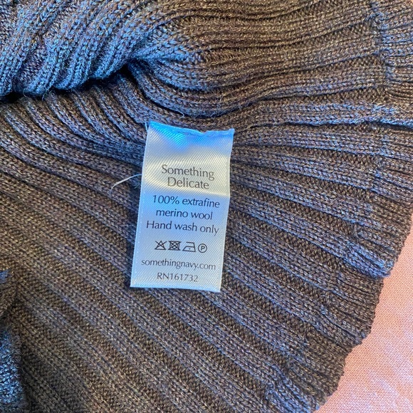 Something Navy Merino Wool Cropped Sara Sweater | Medium - Picture 8 of 11